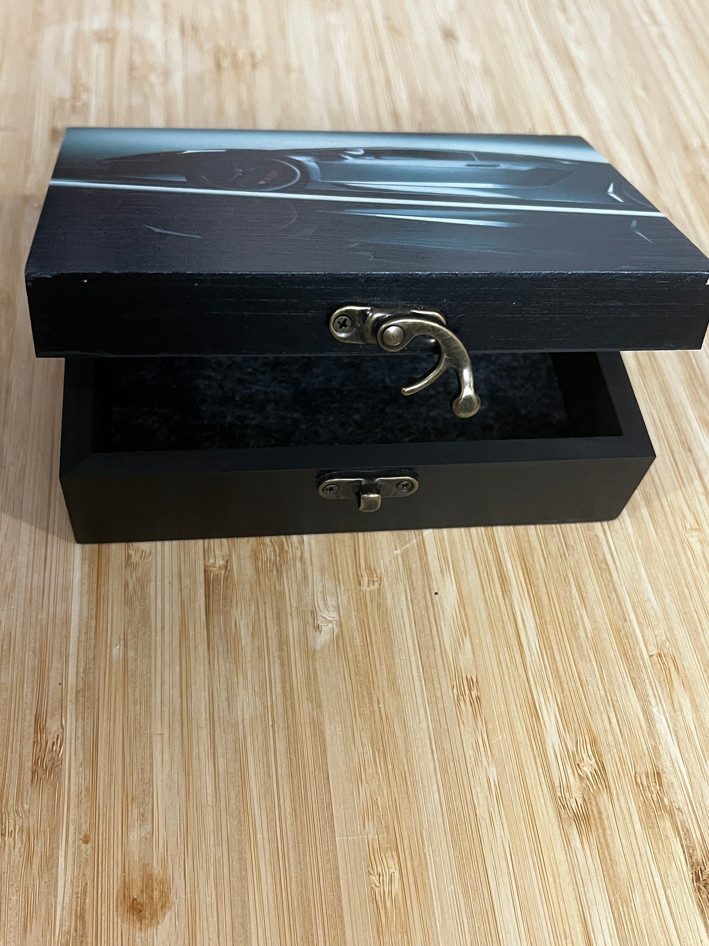 Custom Memory Box- B&W Car & Reflection