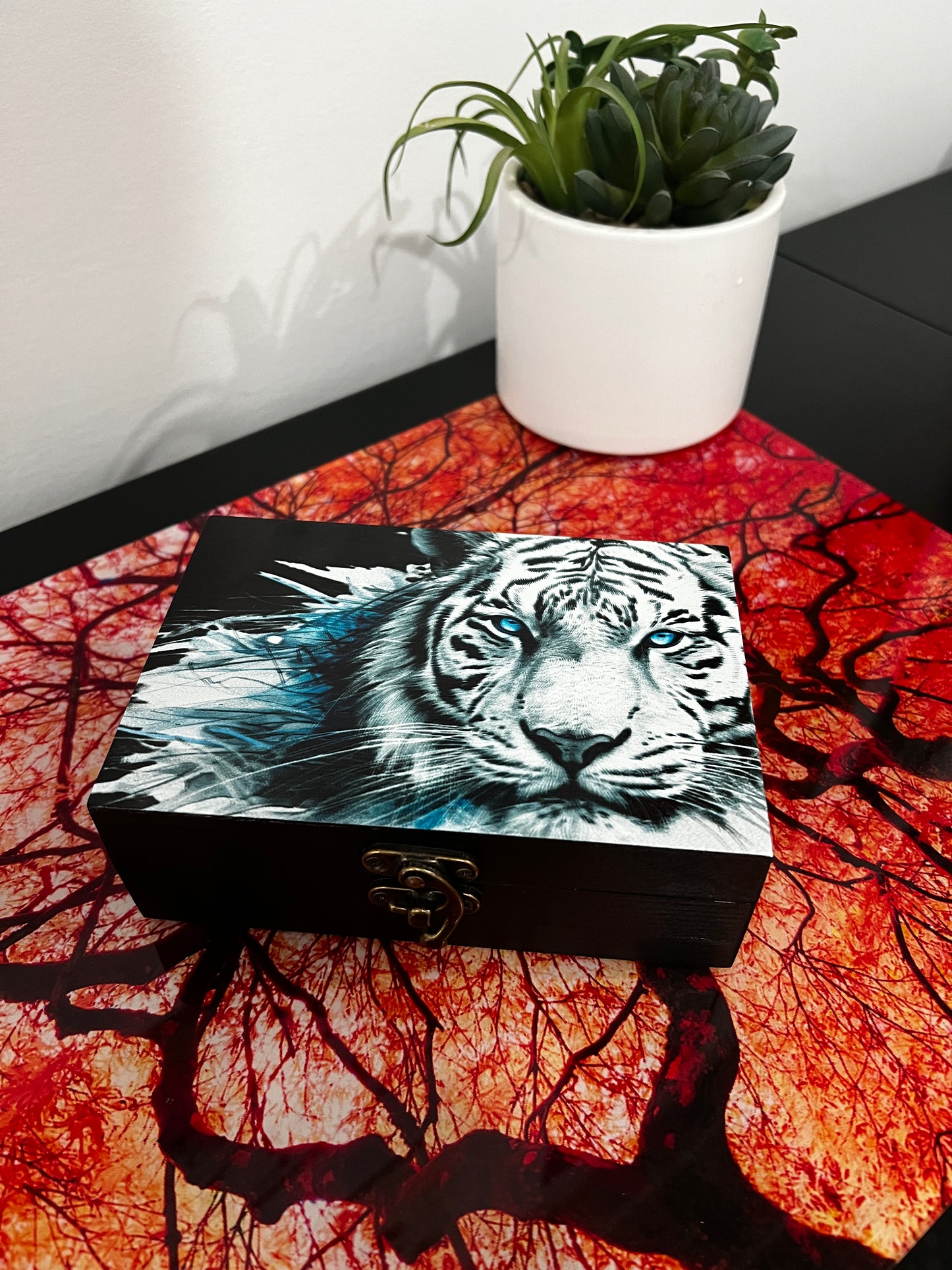 Custom Memory Box- White Tiger