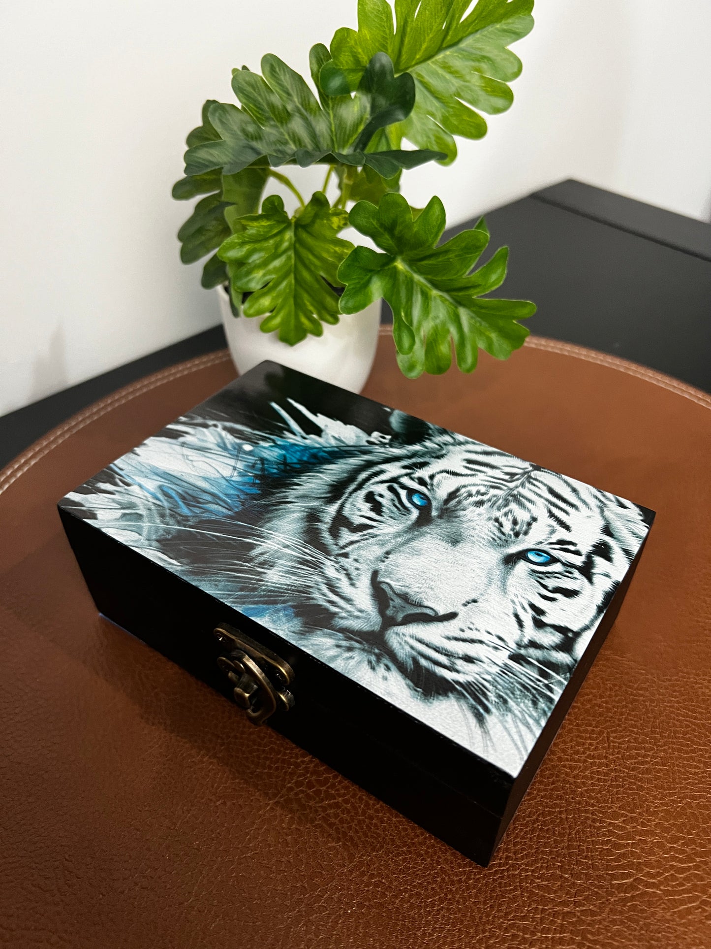 Custom Memory Box- White Tiger