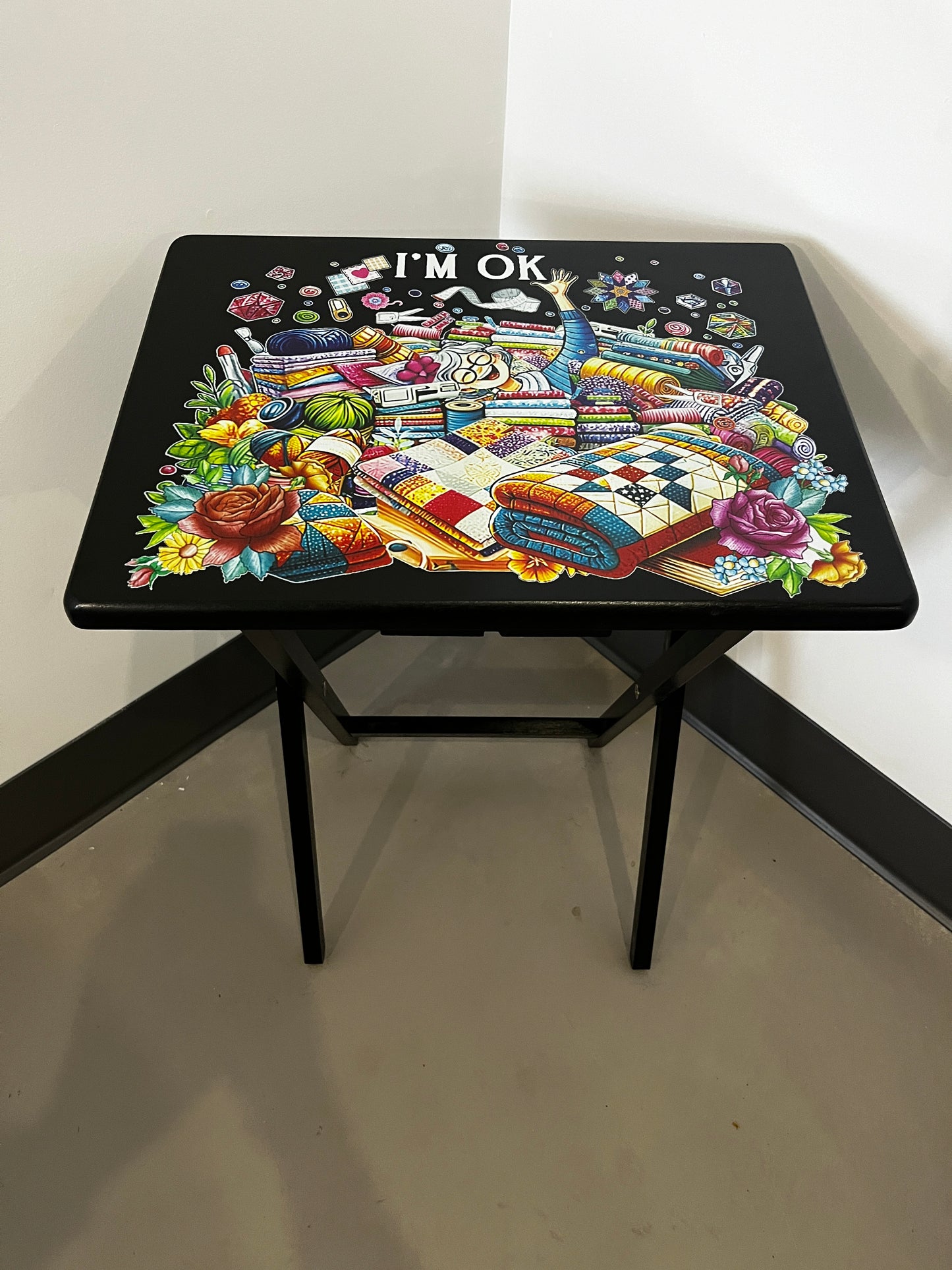 Quilt Love: Folding Tray Table, Classic Foldable TV Tray - Black with Custom Design